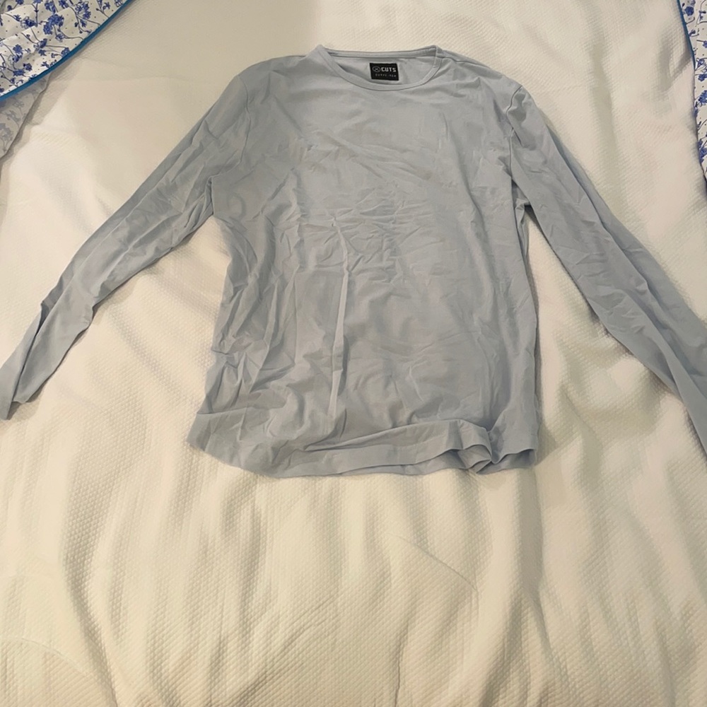 Cuts curve-hem long sleeve shirt